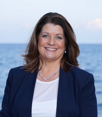 Portrait of Rosemarie McGeehan, Broker Associate.